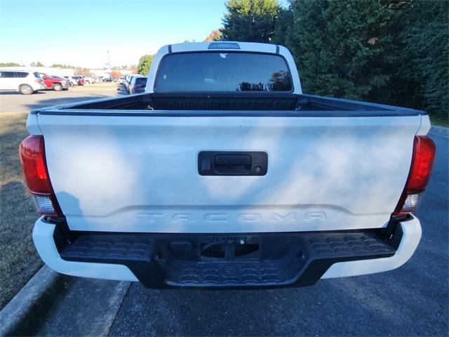 2022 toyota tacoma sr