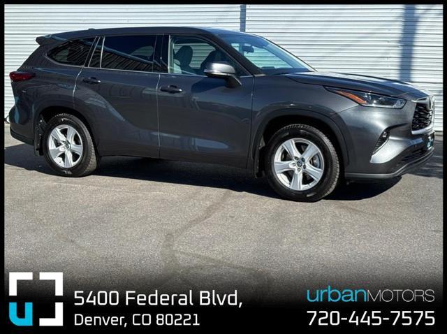 2021 toyota highlander le