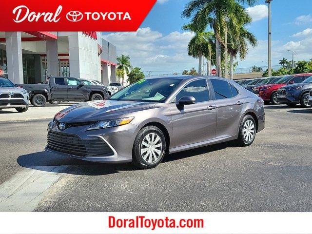 2022 toyota camry le