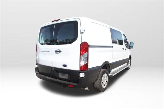 2021 ford transit-150 base