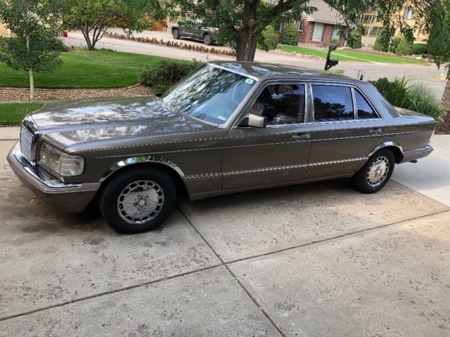 1990 mercedes benz 420 sel gold, leather interior. great condition!