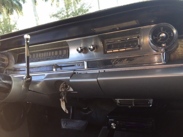 cadillac coupe deville 62