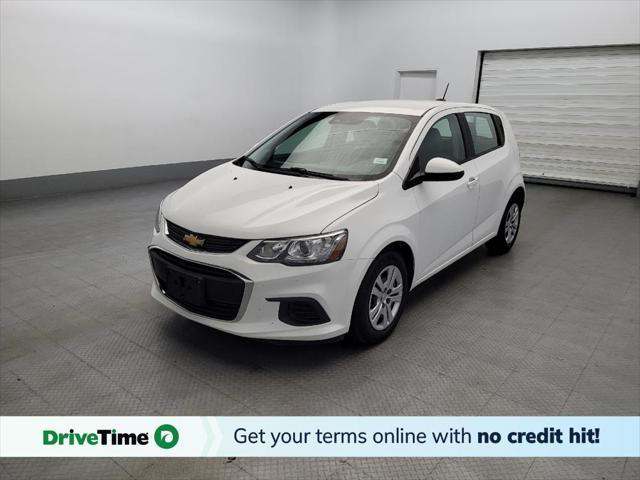 2020 chevrolet sonic fwd hatchback 1fl 5-door