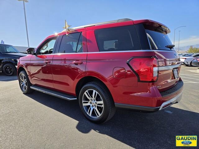 2022 ford expedition xlt