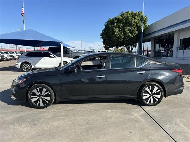 2022 nissan altima 2.5 sv
