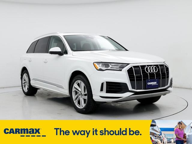 2023 audi q7 premium plus