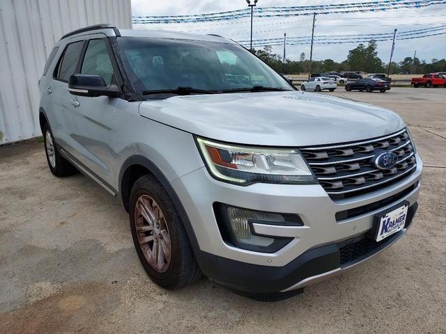2017 ford explorer xlt