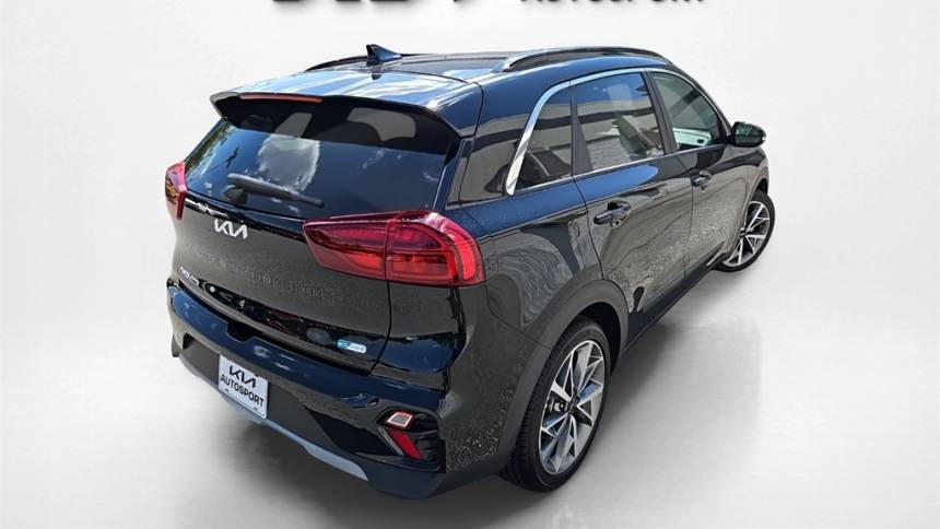2022 kia niro touring special edition