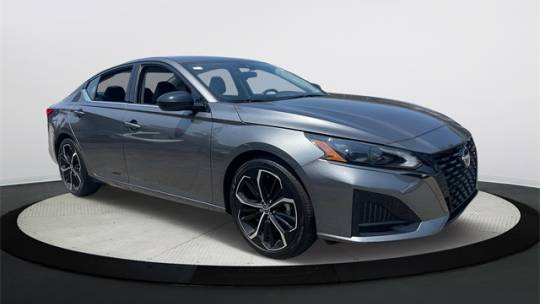 2023 nissan altima 2.5 sr