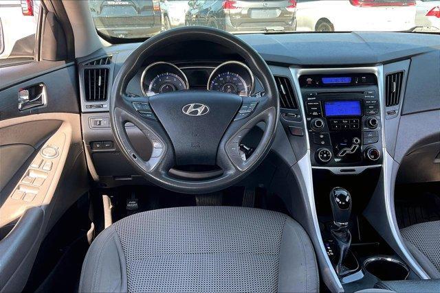 2012 hyundai sonata gls