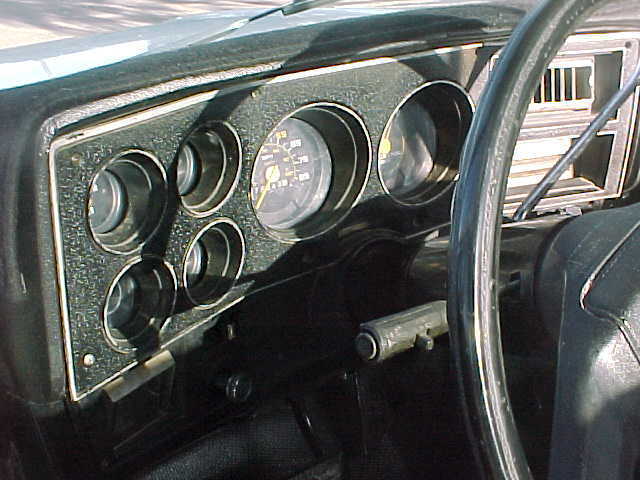 1982 lwb 3/4 ton no reserve