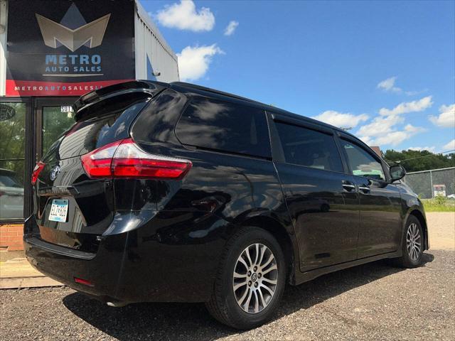 2019 toyota sienna xle