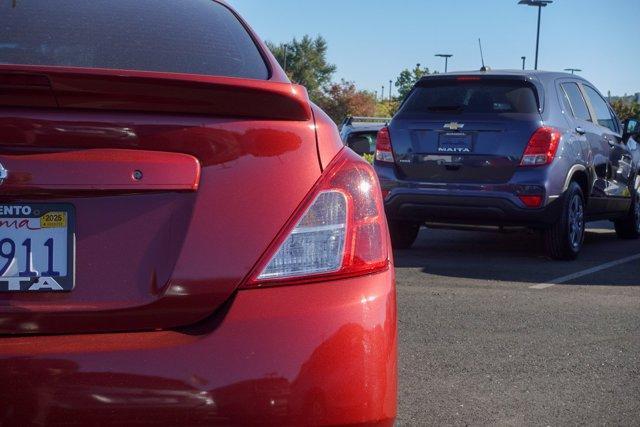 2017 nissan versa 1.6 s+