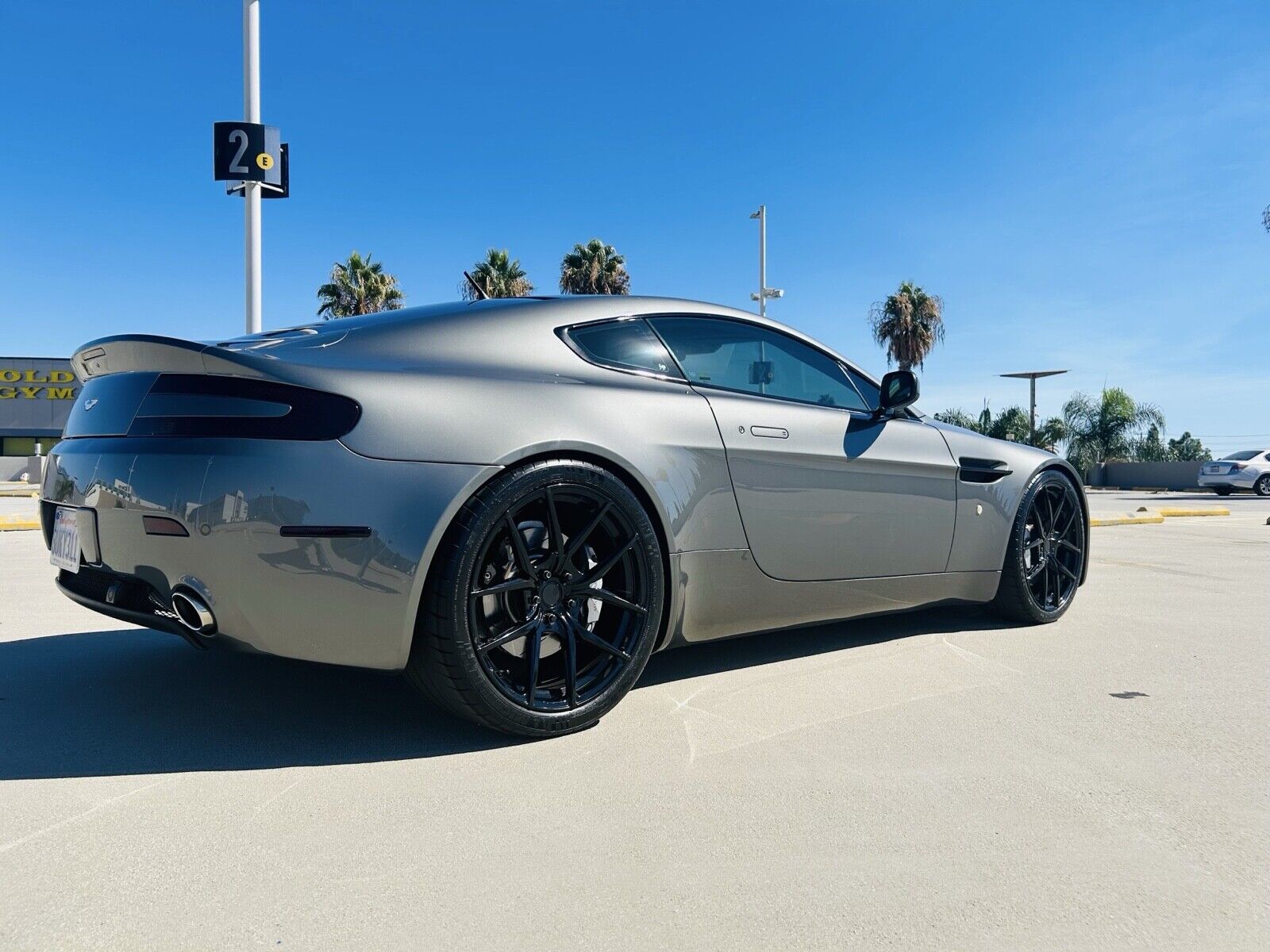 2007 aston martin vantage vantage