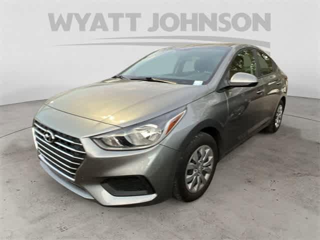 2022 hyundai accent se