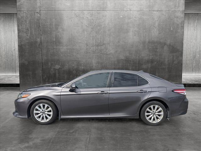 2019 toyota camry le