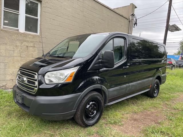 2017 ford transit-150 base