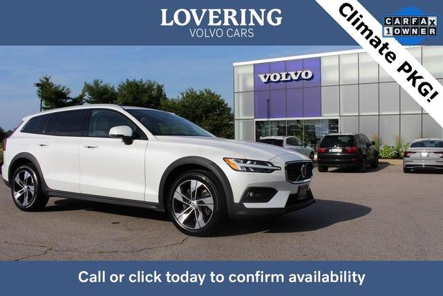 2023 volvo v60 cross country b5 plus
