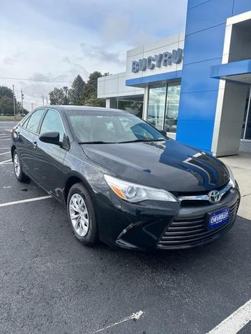 2017 toyota camry le