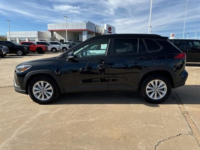 2024 toyota corolla cross le