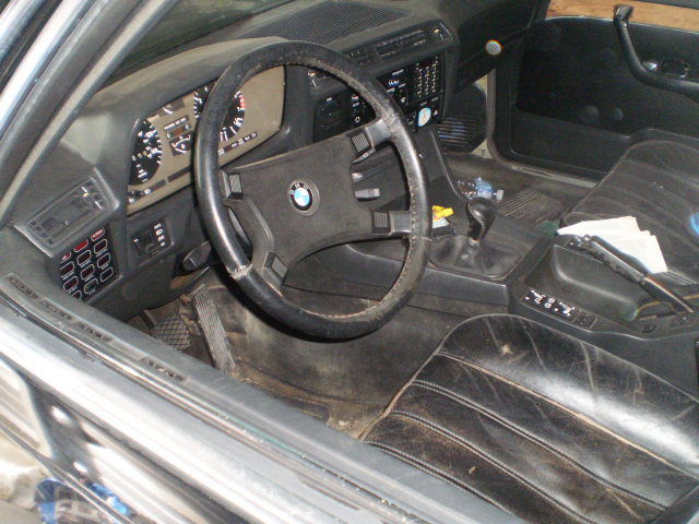 1982 bmw 733i base sedan 4-door 3.2l