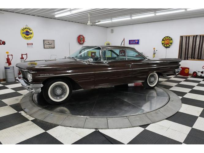 1960 pontiac ventura in clarence, iowa