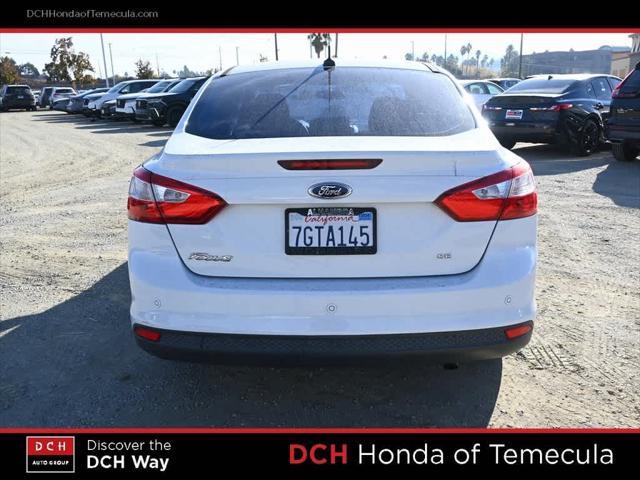 2014 ford focus se
