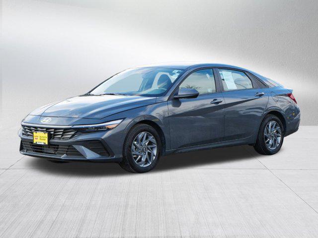 2024 hyundai elantra hybrid blue