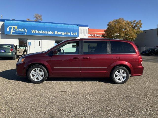 2017 dodge grand caravan crew