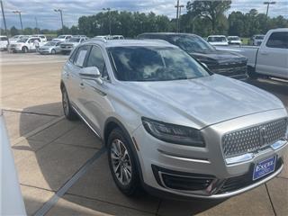 2019 Lincoln Nautilus select