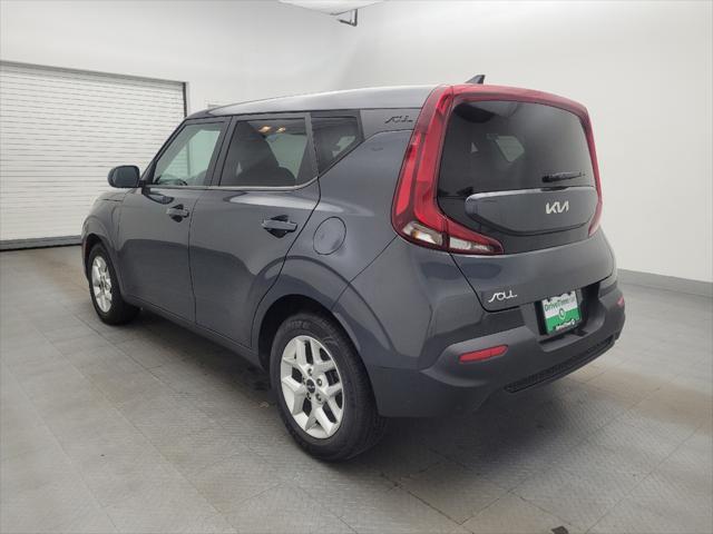2022 kia soul lx