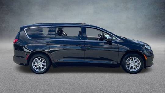 2022 chrysler pacifica touring l