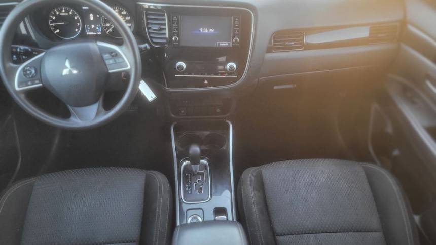 2020 mitsubishi outlander se