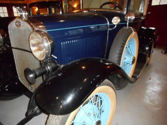 1930 ford 68b cabriolet
