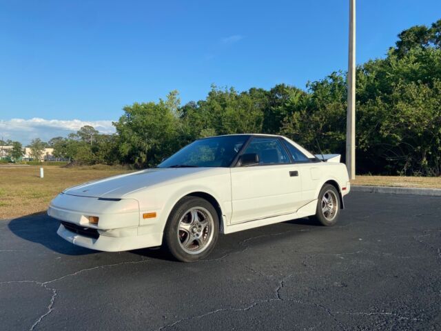 1988 toyota mr2 coupe white rwd manual