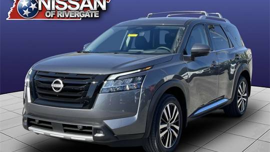 2024 Nissan Pathfinder platinum
