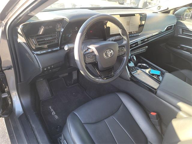 2022 toyota mirai base