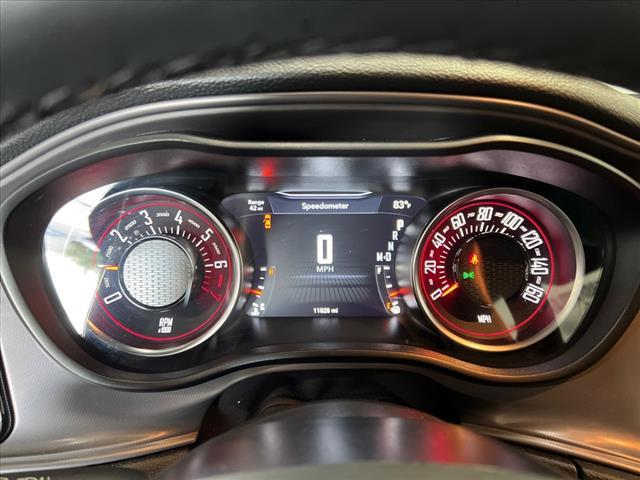 2023 dodge challenger sxt