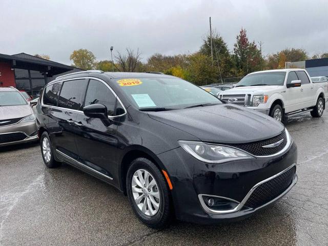 2019 chrysler pacifica touring-l