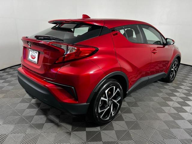 2022 toyota c-hr xle