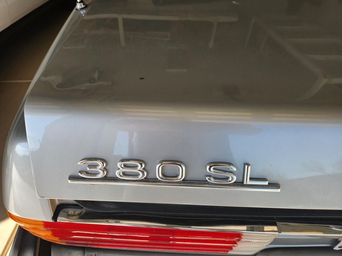 1982 mercedes-benz 380sl base 3.8l convertable