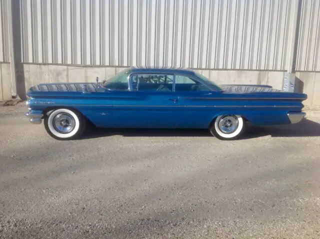 1960 pontiac bonneville bubble top