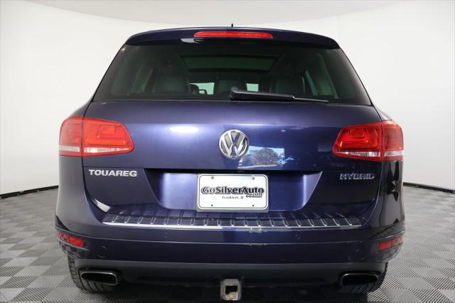 2011 volkswagen touareg hybrid base