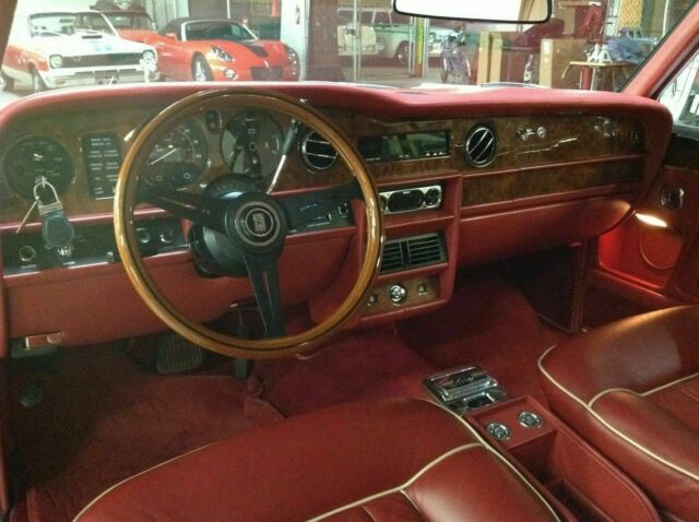 1984 rolls royce corniche