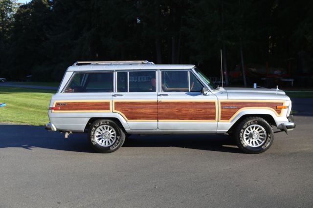 **** 1990 jeep grand wagoneer 4x4 suv excellent shape worldwide no reserve ****