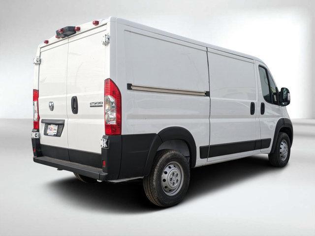 2024 ram promaster 2500 base