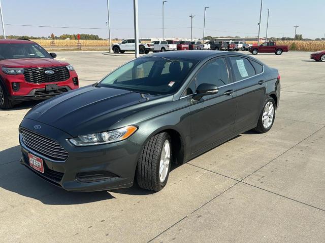 2015 ford fusion se