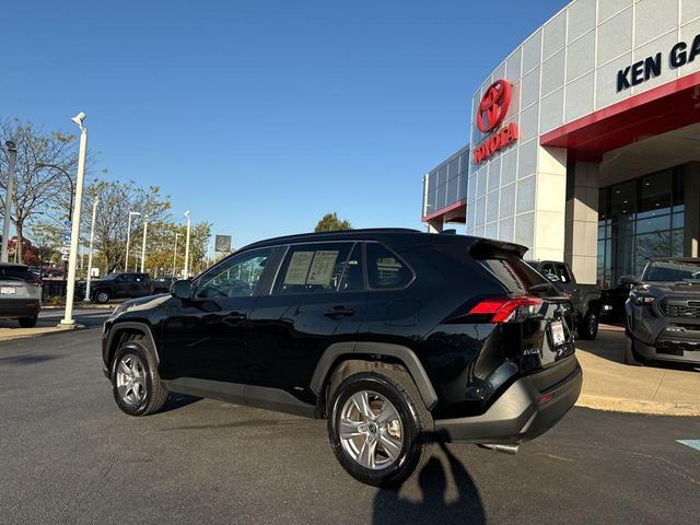 2024 toyota rav4 hybrid le