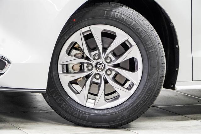 2022 toyota sienna xle 7 passenger
