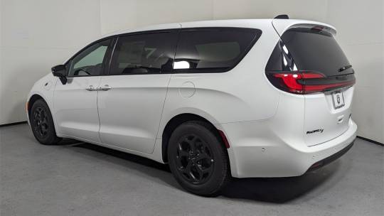 2024 Chrysler Pacifica